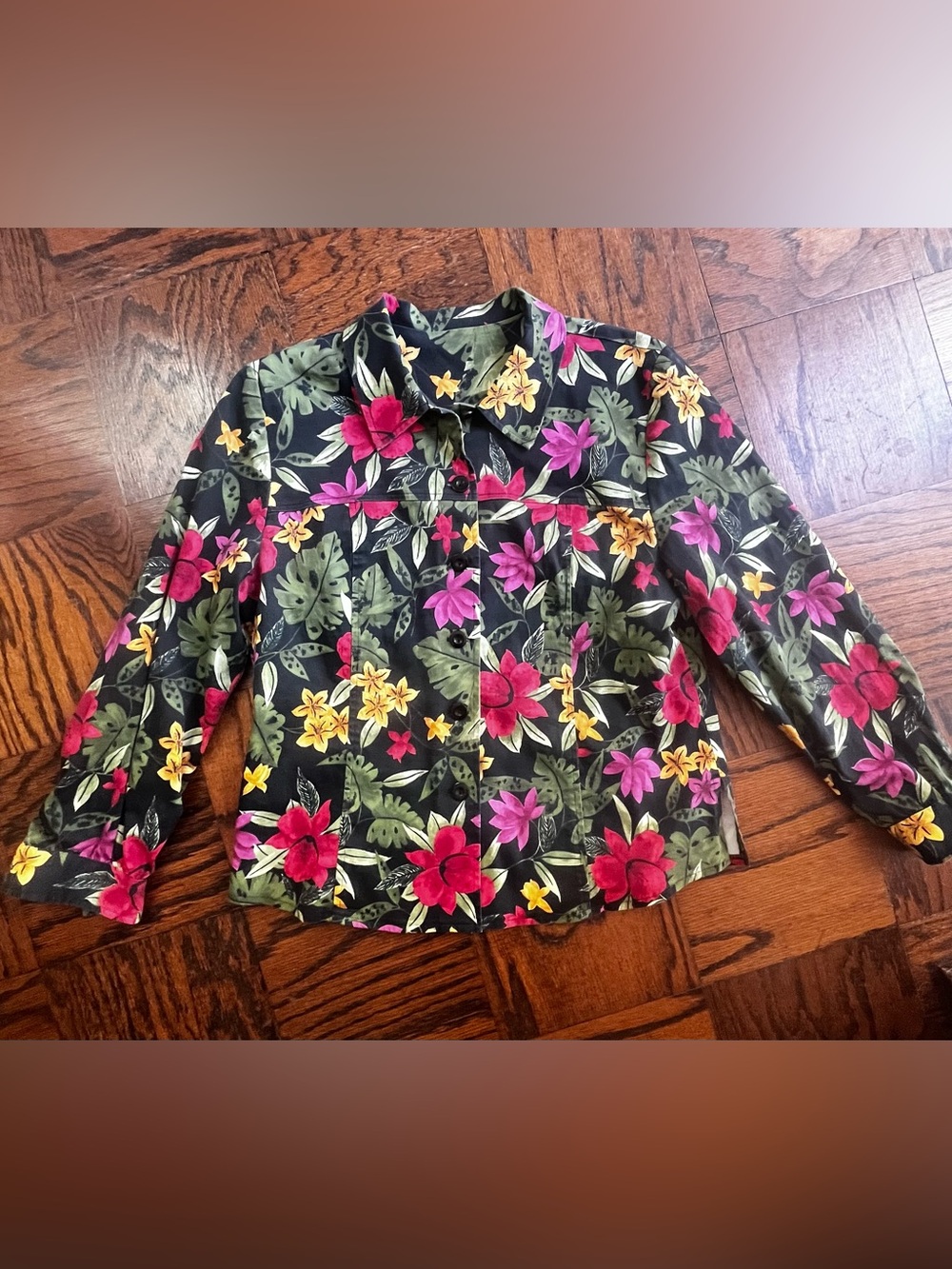 Women's Vibrant Lightweight Floral Utility Jacket. No tags M/L